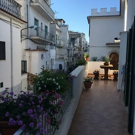 De Nittis' بيت ضيافة 3*