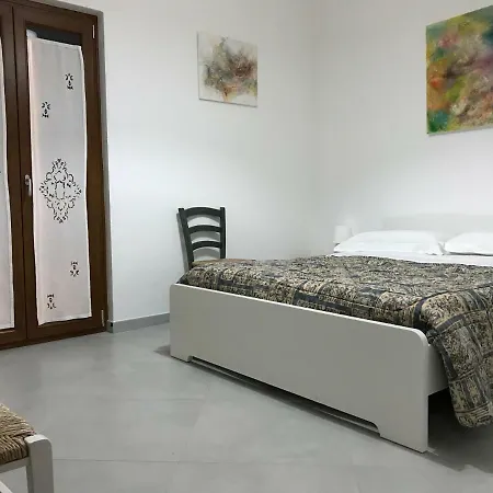 De Nittis' 3* بيسْكيتْشّي